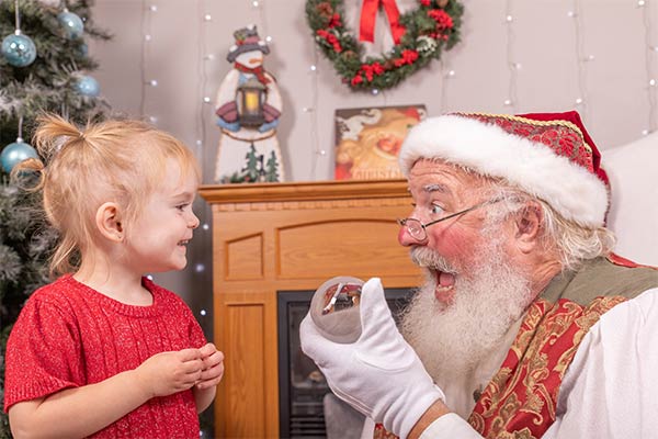 Professional Family Photos with Santa Dan 004