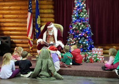 Santa Dan Reading To Children At The VFW